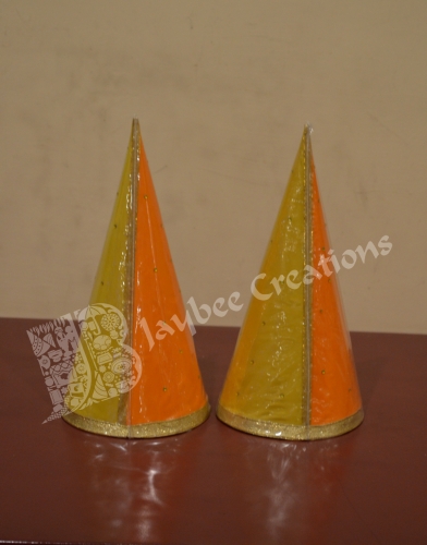 Paruppu Koodu - Aluminium Cone Cloth Gold Border ( Large ) 