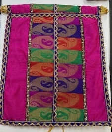 Oolai Set - Gold Lace work