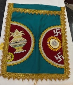 Oolai Set - Gold Lace work